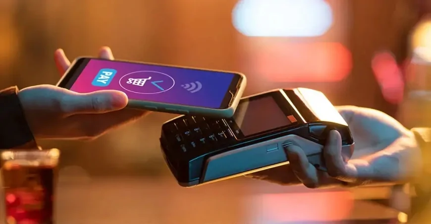How Trends in Digital Payments Will Change the Political Scene in 2025